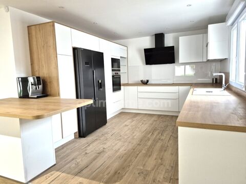   Maison � vendre 5 pi�ces MIREFLEURS (63) Villa - 5 pi�ce(s) - 165 m�