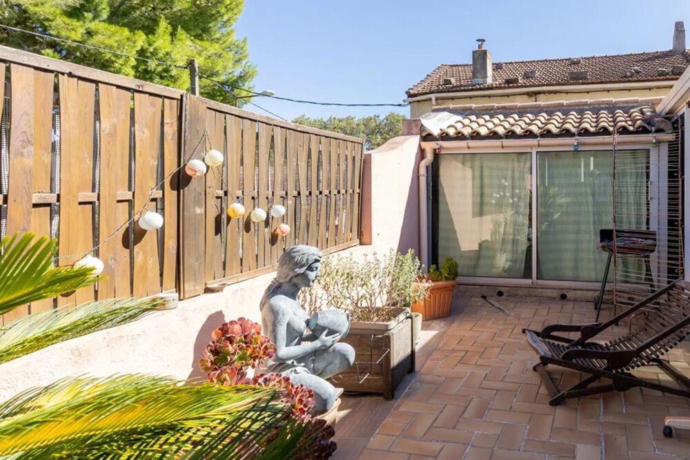 Vente Appartement Avignon  APPARTEMENT 4 CHAMBRES AVEC TERRASSE ET STATIONNEMENTS Avignon