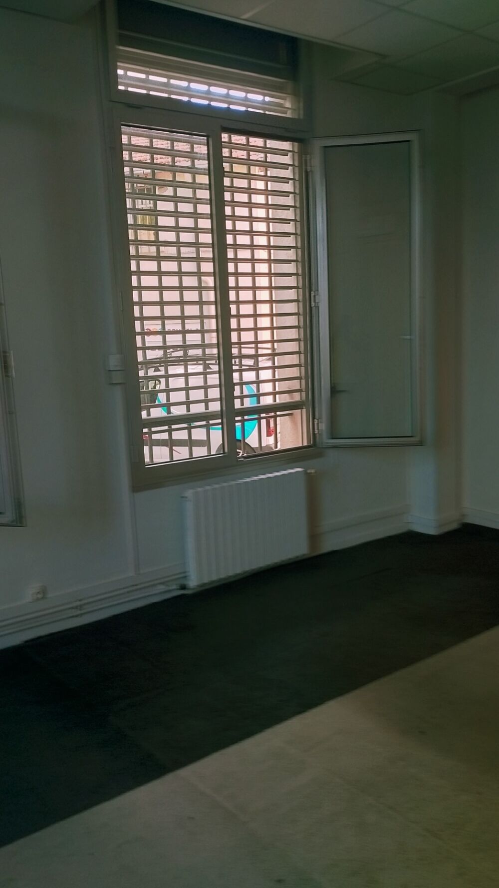   BUREAU  DE PRESTIGE À LOUER 55m2 – ANCIENNE BANQUE DE FRANCE DRAGUIGNAN (83) Draguignan