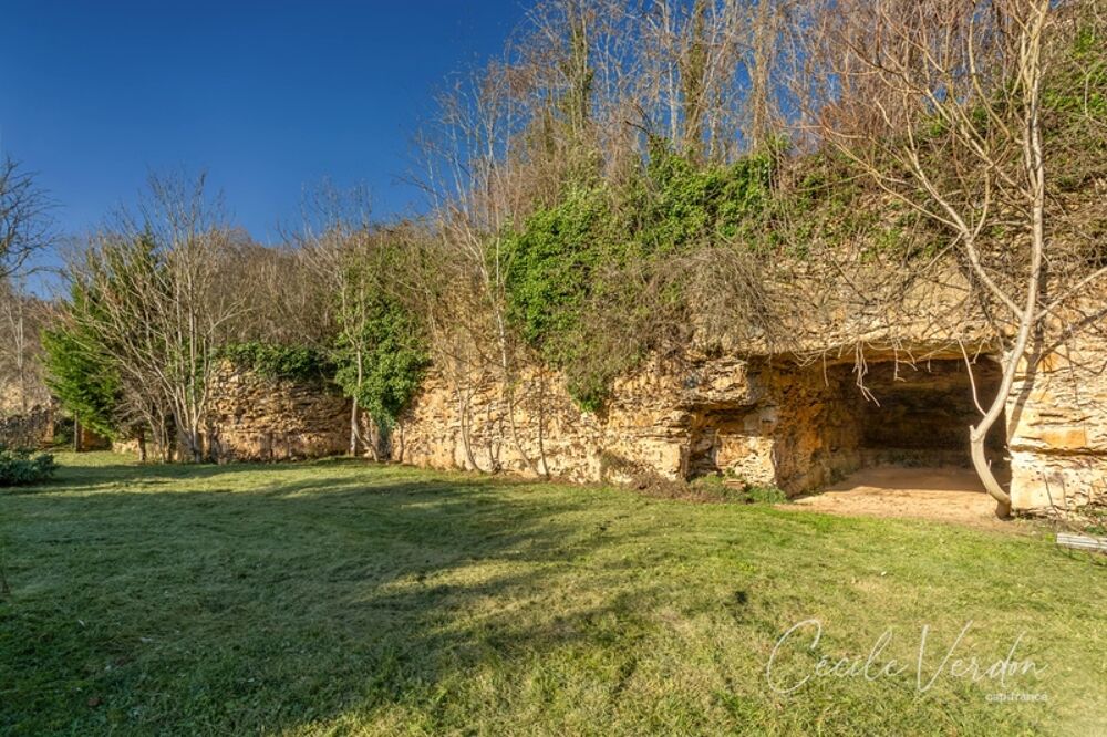 Maison à vendre 4 pièces- 3 chambres 77 m2 avec jardin et grotte à MOULEYDIER (24)