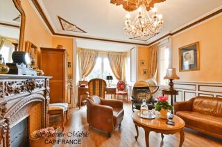  Maison à vendre 10 pièces 264 m²