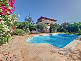  Propriété/château à vendre 10 pièces 166 m²