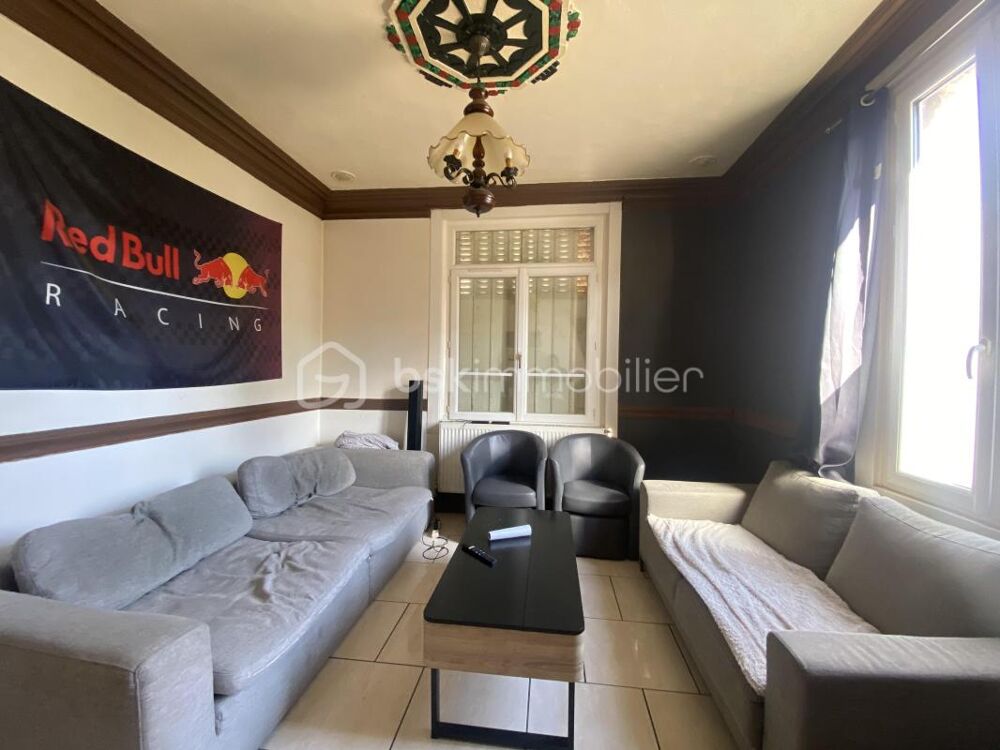 Vente Propriété/Château Maison de caractère avec dépendances, grand garage et fort potentiel d'aménagement Fressenneville