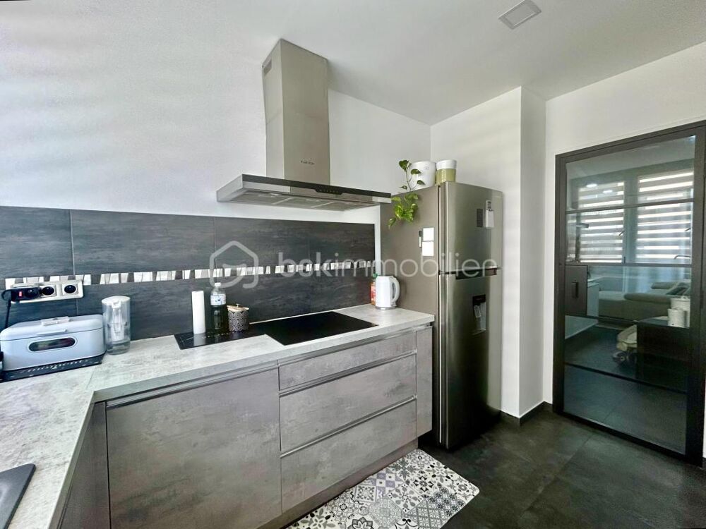 Vente Appartement AJACCIO - T3 MEUBLE ET ENTIEREMENT EQUIPE AVEC TERRASSE ET PARKING Ajaccio