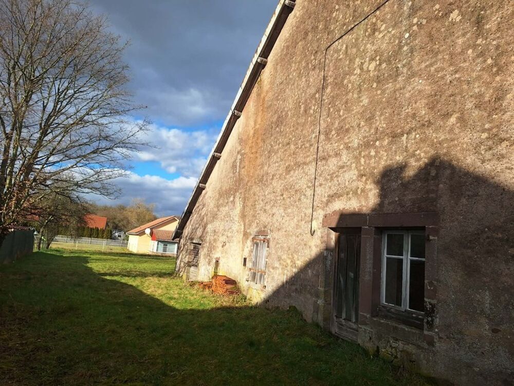 CORBENAY (70) Ferme de 350m² à rénover entièrement, terrain 1400m²