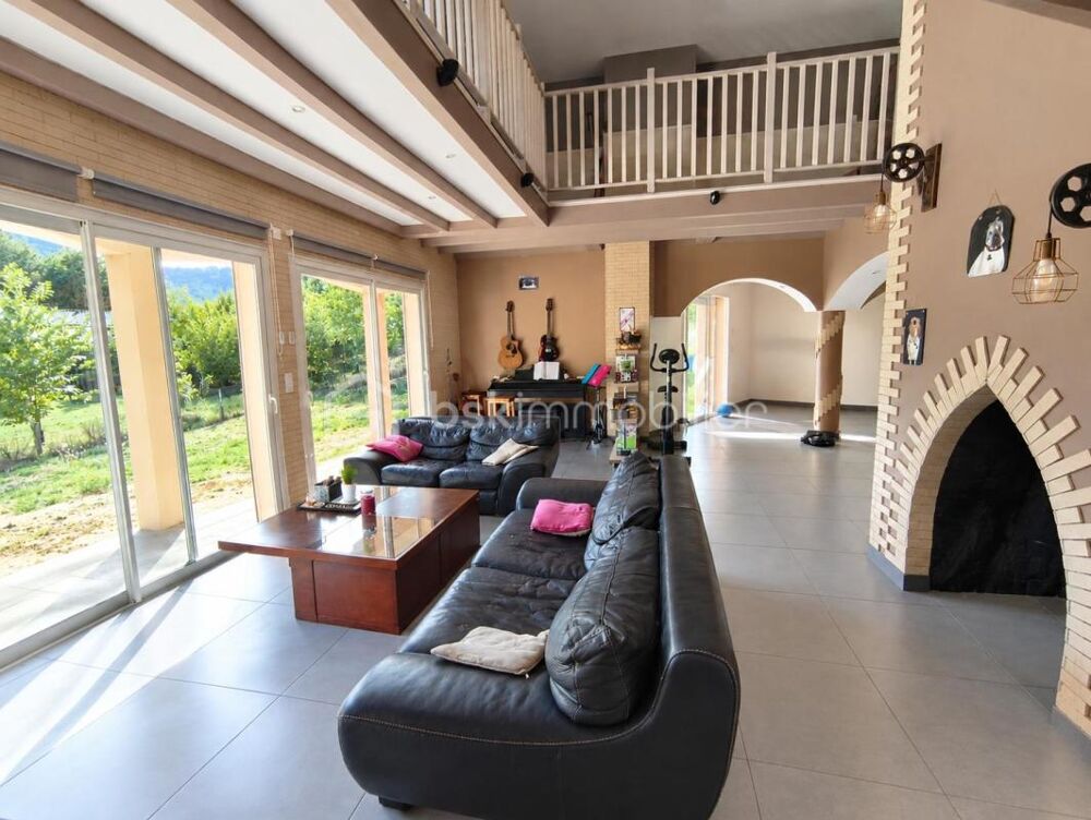 Vente Villa VILLA PLAIN- PIED AVEC SOUS SOL COMPLET ET GRAND TERRAIN Saint amans soult