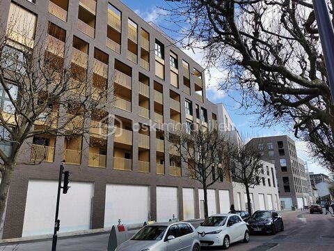 Local commercial de 600 m² à louer à Montreuil 7499 93100 Montreuil