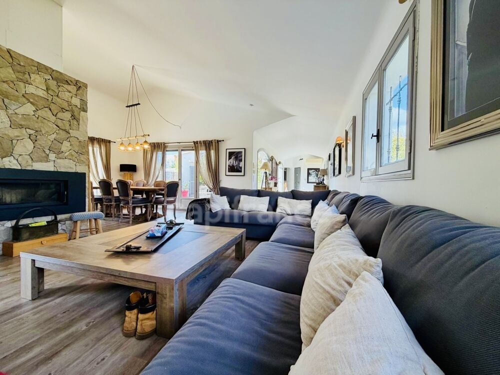 à vendre  Maison Cagnes-sur-Mer (06800)