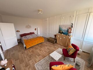  Propriété/château à vendre 8 pièces 235 m²