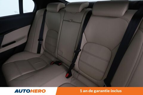 XE 2.0d Prestige Auto 180 ch 2015 occasion 92130 Issy-les-Moulineaux