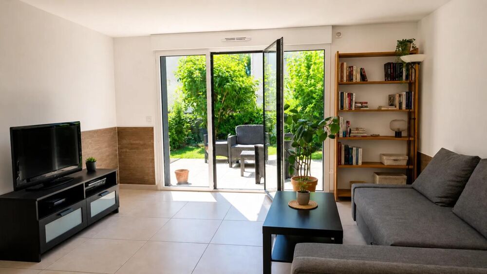 Vente Appartement Hypercentre, T2 rez-de-jardin avec garage, au calme Aix les bains