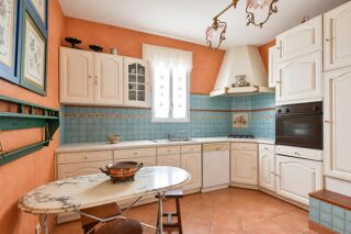  Propriété/château à vendre 7 pièces 146 m²