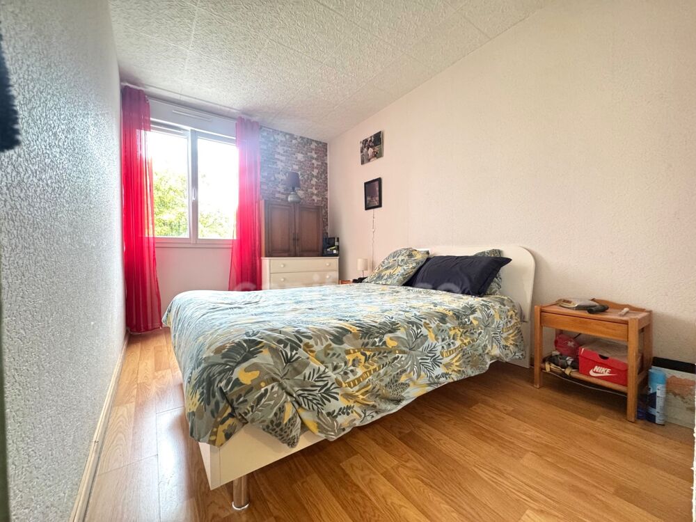 Vente Appartement Appartement à vendre 5 pièces (91) de 82 m² pour une famille qui aime l'espace ou pour un bel investissement locatif Viry chatillon