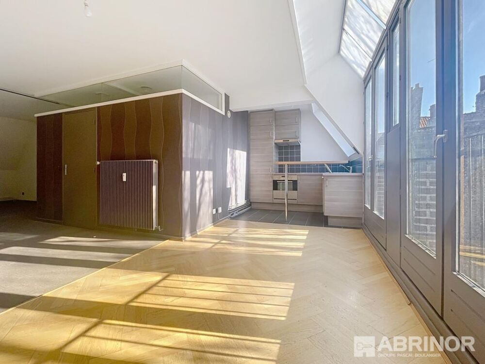 Vente Appartement Vieux Lille Magnifique appartement de 76 m² - dernier étage Lille