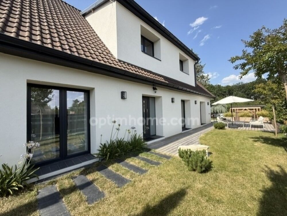 Maison familiale rénovée avec prestations haut de gamme  DPE A  Piscine chauffée Environnement privilégié ?