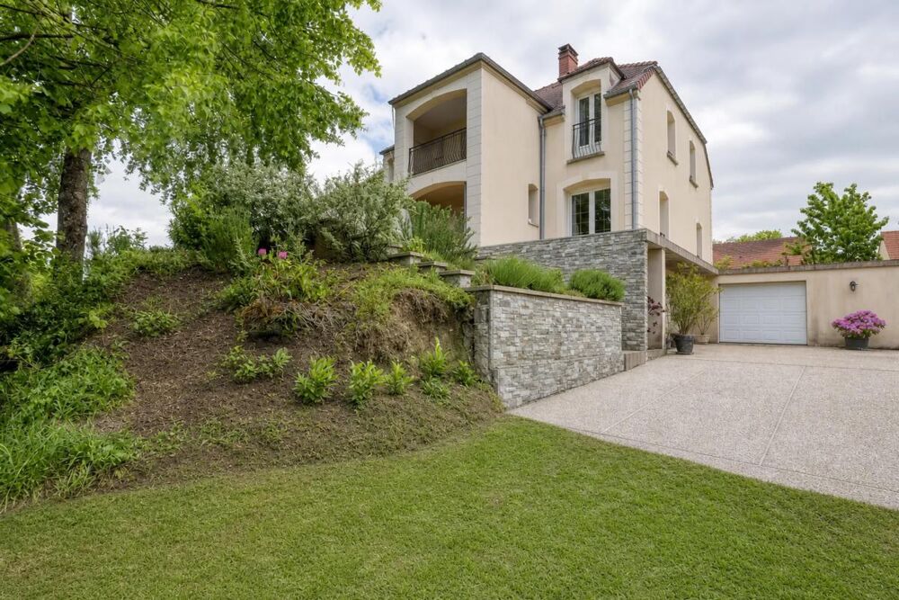 Vente Maison Sézanne : Maison 8 pièces de 173 m², jardin Sezanne