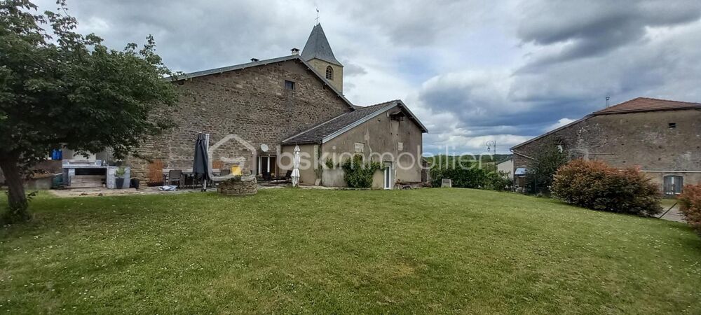 Maison de campagne de 257 m² habitables sur un terrain denviron 1 223 m²