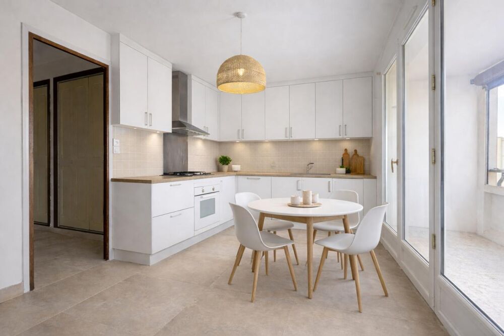 Vente Appartement HYERES EST ! T3 de 84m2 - 4 terrasses et cave Hyeres