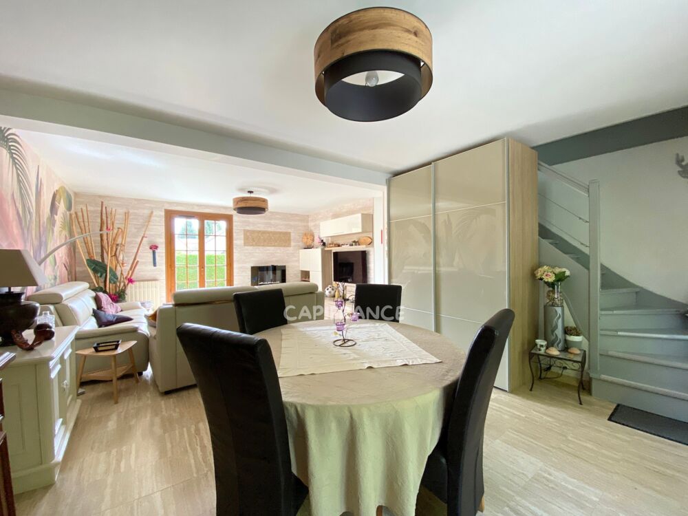 Maison familiale lumineuse, jardin arboré, calme et nature à deux pas à Fosses (95)