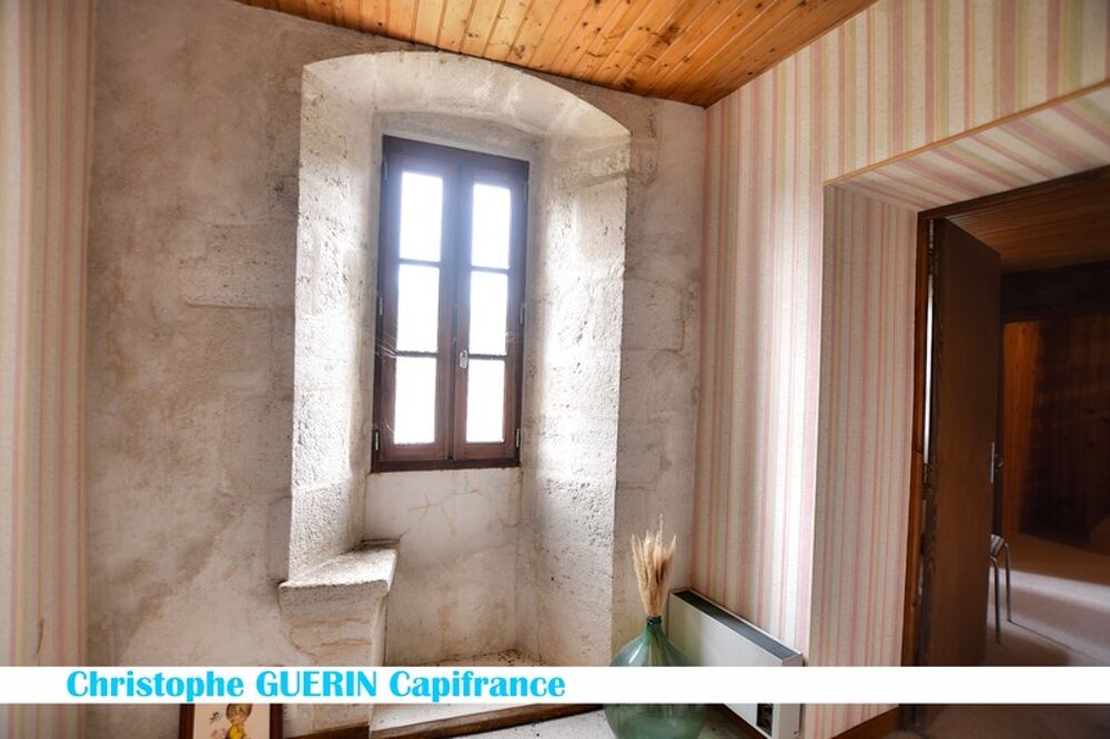 Vente Maison Dpt Charente (16), à vendre MONTIGNAC CHARENTE maison P9 de 230 m² - Terrain de 1 048,00 m² Montignac charente