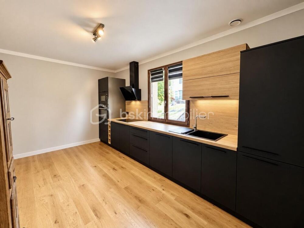 Vente Maison MAISON - 118m² - 3 CHAMBRES Parne sur roc