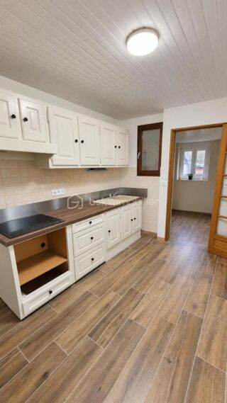  Immeuble à vendre 7 pièces 144 m²