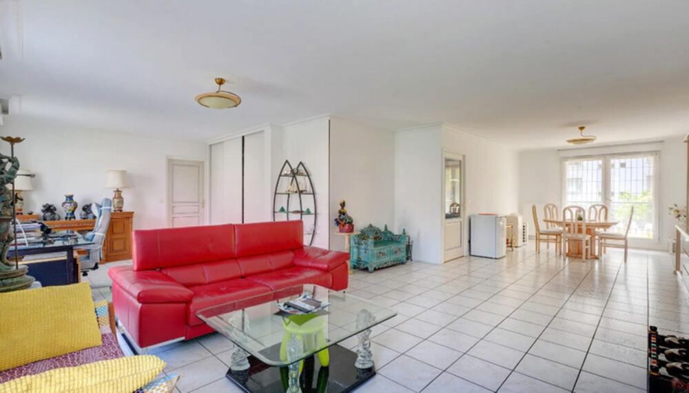 Grand T5 familial 135 m² avec balcons, double garage et cave  Tassin-la-Demi-Lune