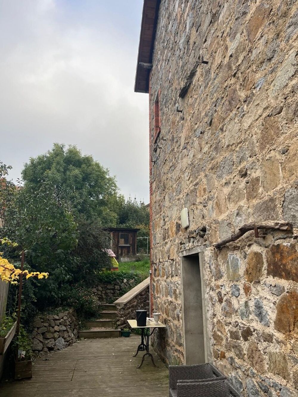 Maison de ville de 117 m², 5 chambres avec terrain à PANISSIERES