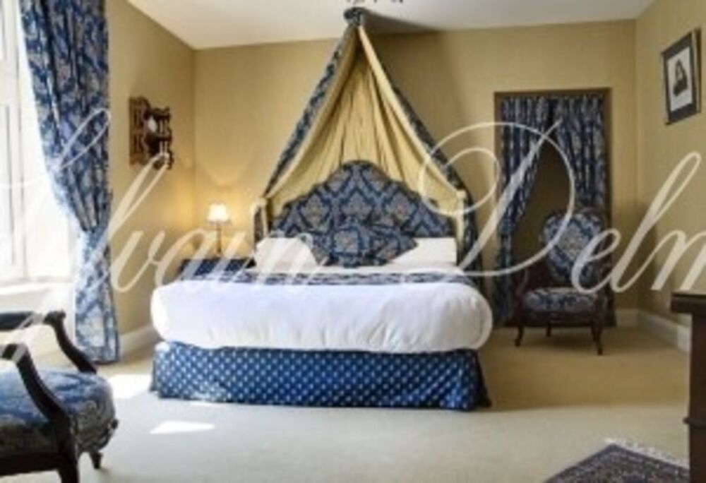 à vendre  Propriété/château Tours (37000)