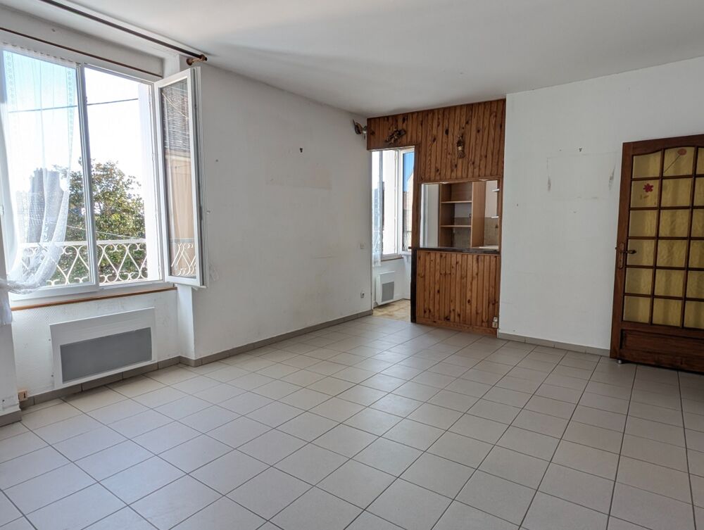Vente Appartement CHAUMES-EN-BRIE – CENTRE-BOURG – UN APPARTEMENT  58 m² LUMINEUX À RÉINVENTER ! Chaumes en brie
