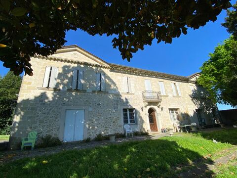 SECTEUR LIBOURNE - Domaine viticole historique , Demeure , Chai, 12 Hectares de vignes 1575000 33500 Libourne