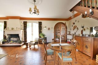  Maison à vendre 7 pièces 196 m²