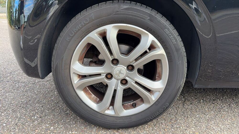 208 I 1.6 E-HDi 92 Allure 2013 occasion 57000 Metz