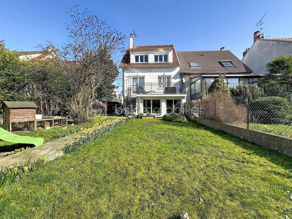Vente Maison LE BLANC-MESNIL - Maison familiale 6 pièces + SOUS-SOL total – Élégance, confort & vie pratique à pied ! Le blanc mesnil