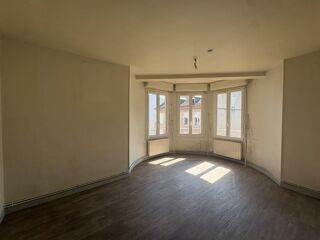  Appartement à louer 2 pièces 46 m²
