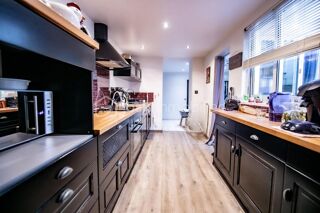  Maison  vendre 9 pices 184 m