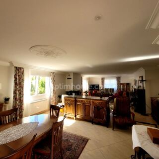  Maison à vendre 8 pièces 265 m²