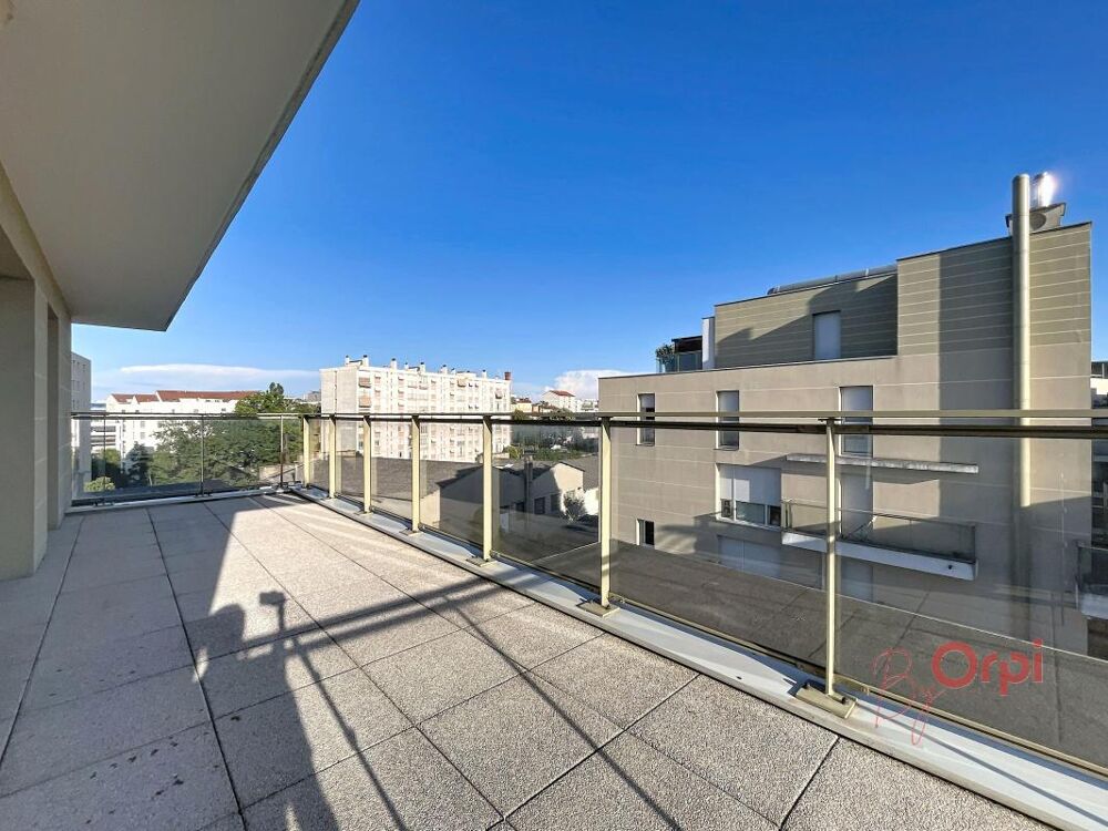 Vente Appartement T3 de 57 m² en attique, terrasses et garage Villeurbanne
