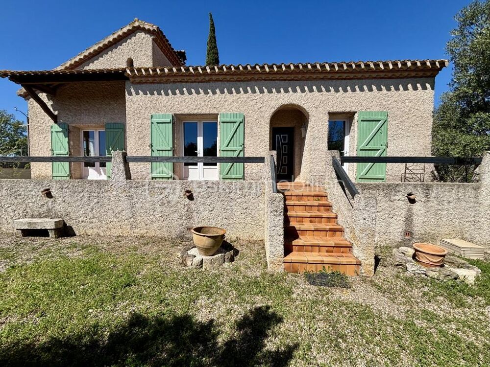 Maison de caractère avec potentiel, garage et jardin à 20 min des plages