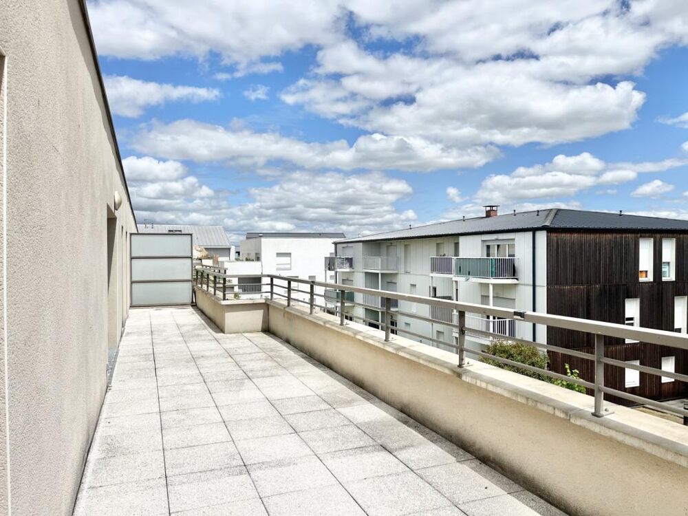 BORDEROUGE - T4 AVEC GRANDE TERRASSE ET 2 PARKINGS