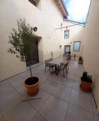  Appartement � louer 5 pi�ces 144 m� Saint privat