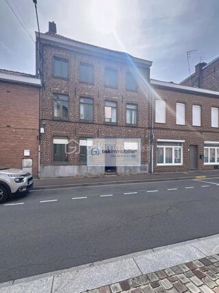  Immeuble à vendre 10 pièces 175 m²