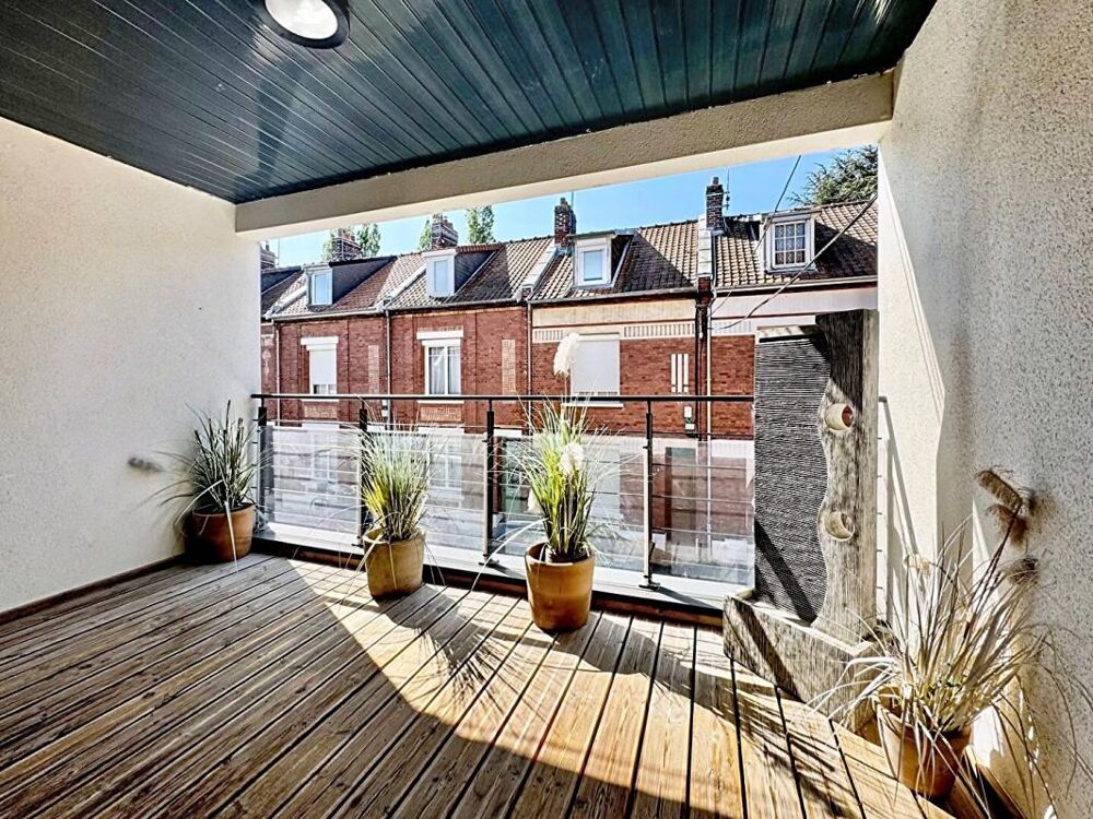 Maison moderne ,125m2, 3 chambres ,2 terrasses, cour, garage Quartier HENRIVILLE AMIENS