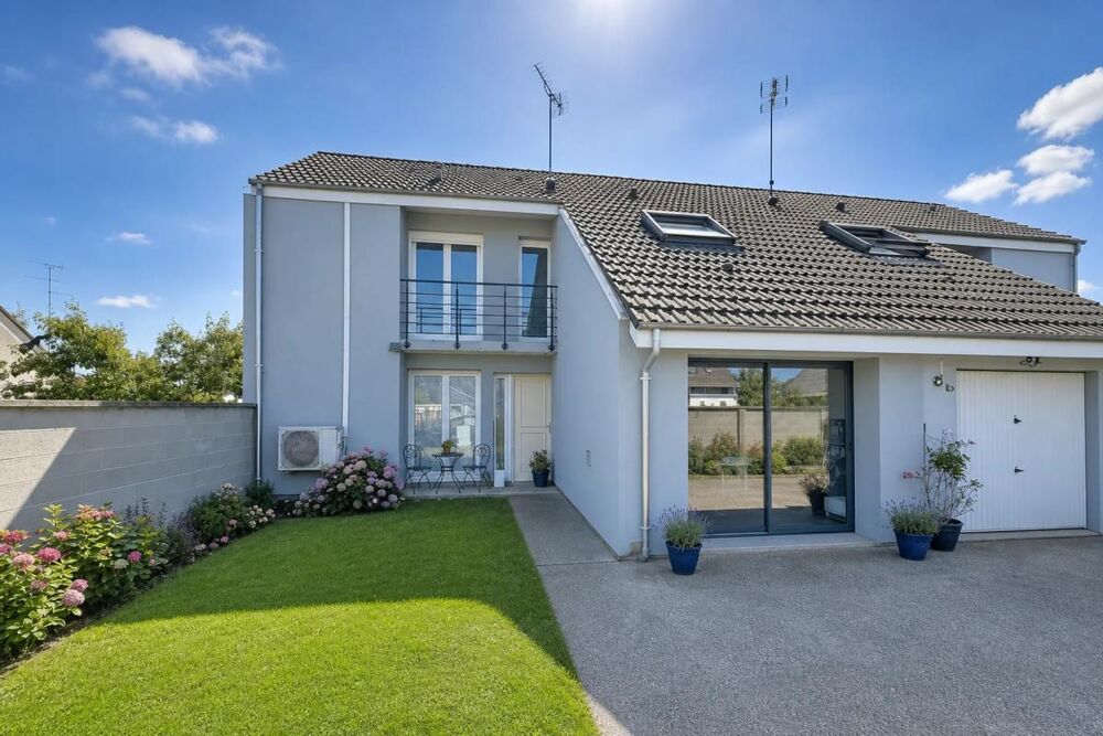 Maison de 6 pièces mitoyenne à Sully-sur-Loire