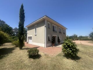  Maison  vendre 9 pices 270 m