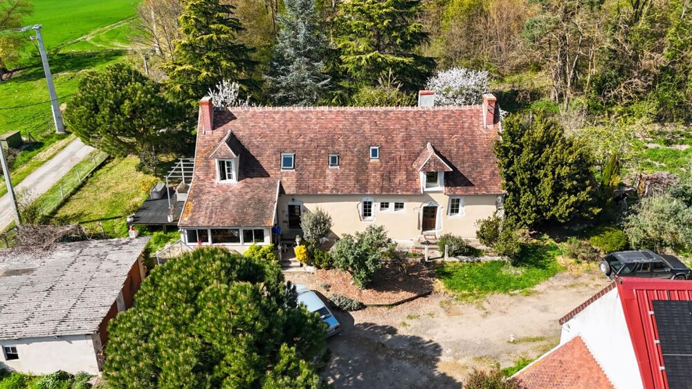 Vente Maison Domaine agricole & équestre de 15 hectares  À proximité de Saint-Amand-Montrond Faverdines
