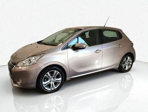 Peugeot 208 1.2 THP 82 ALLURE 5P
