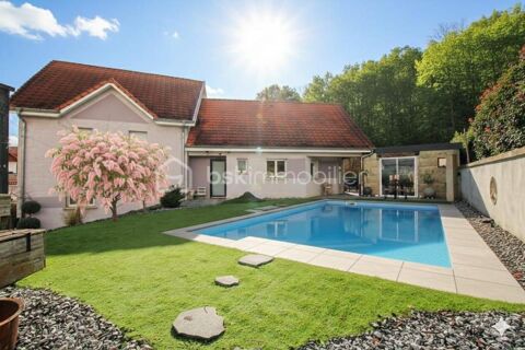   Maison individuelle de 180 M2 sur terrain de 1025 M2 � RECHESY Villa - 5 pi�ce(s) - 180 m�