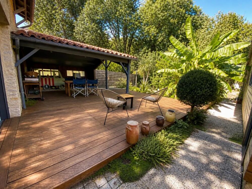 Maison 4 chambres de 212 m² à Saint-Fraigne