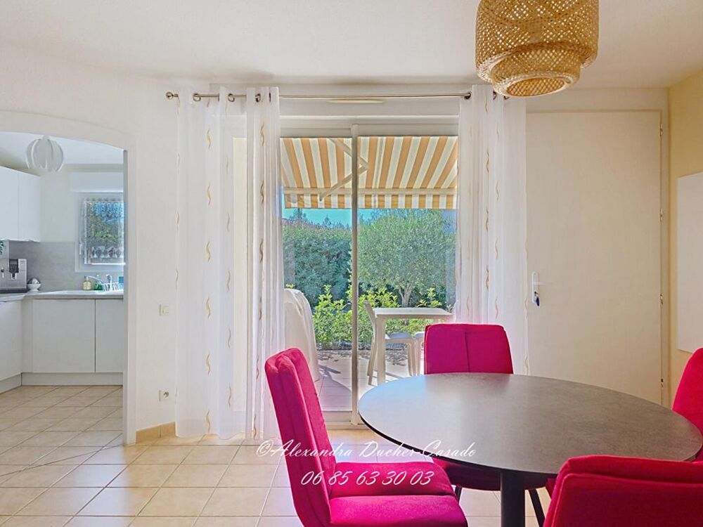 LES MÉES - APPARTEMENT T3 DE PLAIN-PIED AVEC TERRASSE, PISCINE ET PARKING PRIVATIF